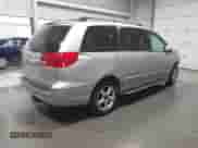 2004 Toyota Sienna XLE z VIN 5TDBA22CX4S010269, wystawiony jako IAAI lot #42871393 z przebiegiem 324 174 mil mil oraz . Historia ofert i sprzedaży dostępna na DreamBid. Obrazek 4.