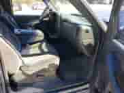 2000 GMC Sierra 1500 SL с VIN 1GTEC14W2YZ200810, выставлен на аукционе IAAI как лот 41599749 с пробегом 214 441 миль миль и . История ставок и продаж доступна на DreamBid. Изображение 5.