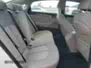 2017 Hyundai Sonata SE z VIN KMHE24L1XHA059845, wystawiony jako Copart lot #80626385 z przebiegiem 114 710 mil mil oraz Szkoda całkowita • Salvage title. Historia ofert i sprzedaży dostępna na DreamBid. Obrazek 10.