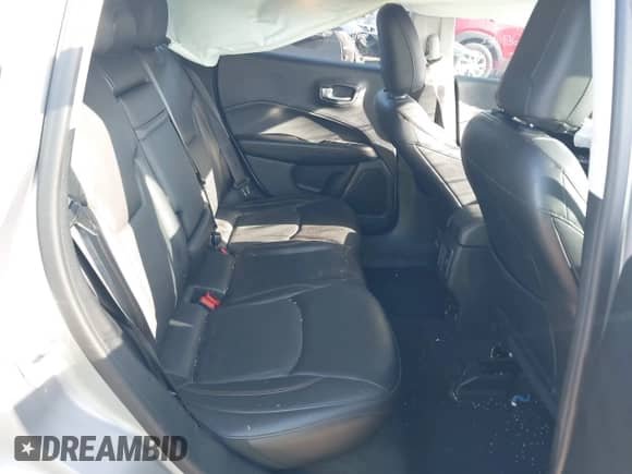 2018 Jeep Compass Limited with VIN 3C4NJCCB8JT212182, listed as a IAAI auction lot 42470763 with 109,425 mi miles and . Bid and sale history available at DreamBid. Image 8.