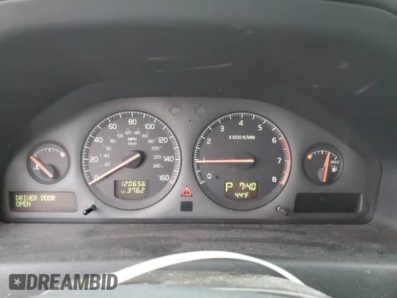 2001 Volvo S60 с VIN YV1RS58D412048087, выставлен на аукционе Copart как лот 59610845 с пробегом 120 656 миль миль и Чистый • Clean title. История ставок и продаж доступна на DreamBid. Изображение 9.