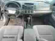 2004 Toyota Camry LE с VIN 4T1BE32KX4U831882, выставлен на аукционе Copart как лот 85110405 с пробегом Не указан миль и Чистый • Clean title. История ставок и продаж доступна на DreamBid. Изображение 8.