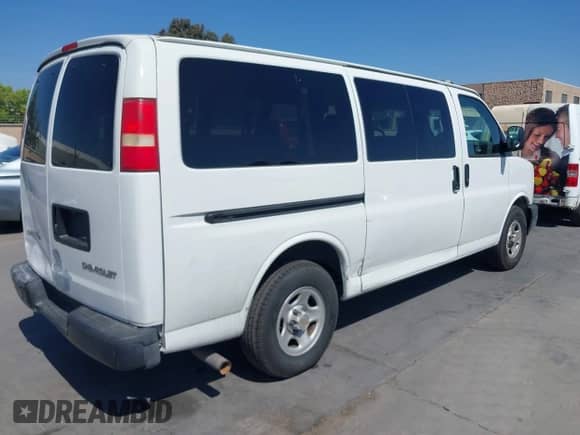 2003 Chevrolet Express Passenger с VIN 1GNFG15T831209457, выставлен на аукционе IAAI как лот 42186209 с пробегом 91 434 миль миль и . История ставок и продаж доступна на DreamBid. Изображение 4.