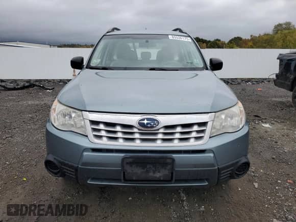 2013 Subaru Forester X z VIN JF2SHABC2DH414985, wystawiony jako Copart lot #85536175 z przebiegiem 143 844 mil mil oraz Czysty tytuł • Clean title. Historia ofert i sprzedaży dostępna na DreamBid. Obrazek 5.