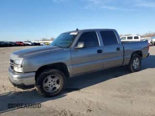 2006 Chevrolet Silverado 1500 LT2 z VIN 2GCEC13T761189588, wystawiony jako Copart lot #44971925 z przebiegiem 350 472 mil mil oraz Szkoda całkowita • Salvage title. Historia ofert i sprzedaży dostępna na DreamBid. Obrazek 1.