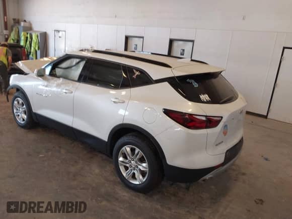 2020 Chevrolet Blazer LT z VIN 3GNKBCRS1LS629988, wystawiony jako IAAI lot #43372811 z przebiegiem 53 557 mil mil oraz . Historia ofert i sprzedaży dostępna na DreamBid. Obrazek 3.