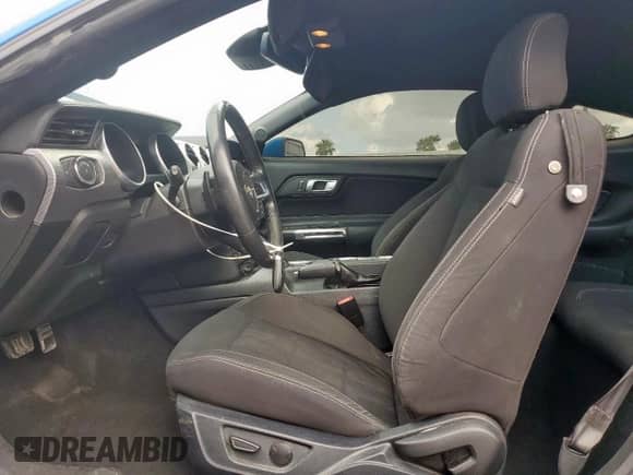 2021 Ford Mustang GT с VIN 1FA6P8CF3M5137548, выставлен на аукционе Copart как лот 80673955 с пробегом 53 274 миль миль и Списание • Salvage title. История ставок и продаж доступна на DreamBid. Изображение 7.