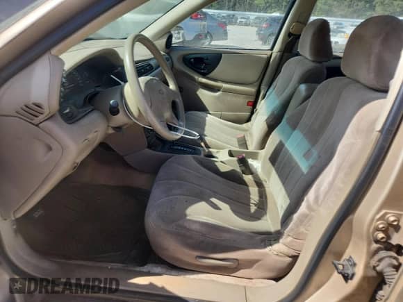 2003 Chevrolet Malibu с VIN 1G1ND52J13M691087, выставлен на аукционе Copart как лот 86280675 с пробегом 81 415 миль миль и На запчасти • Non repairable. История ставок и продаж доступна на DreamBid. Изображение 7.