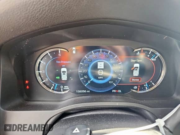 2018 Cadillac Escalade ESV Premium Luxury с VIN 1GYS4JKJ8JR397974, выставлен на аукционе Copart как лот 59594035 с пробегом 132 056 миль миль и Списание • Salvage title. История ставок и продаж доступна на DreamBid. Изображение 9.