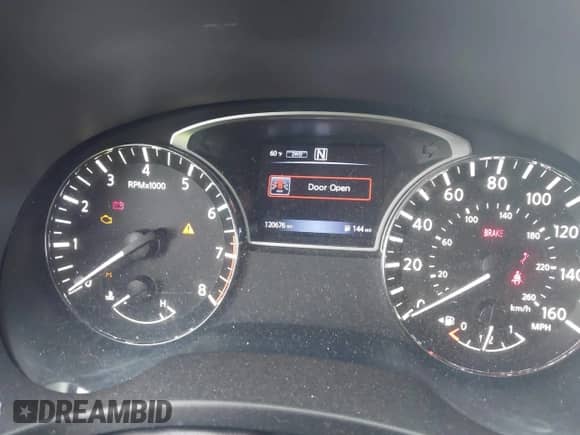 2016 Nissan Pathfinder Platinum z VIN 5N1AR2MM0GC636456, wystawiony jako IAAI lot #42201528 z przebiegiem 120 676 mil mil oraz . Historia ofert i sprzedaży dostępna na DreamBid. Obrazek 7.