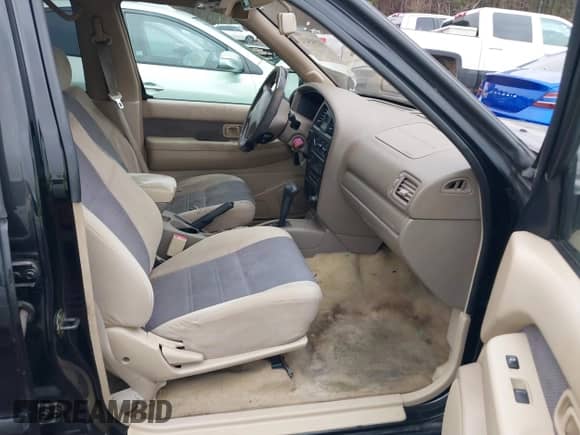 2001 Nissan Pathfinder LE with VIN JN8DR09X21W574934, listed as a IAAI auction lot 41545432 with 285,129 mi miles and . Bid and sale history available at DreamBid. Image 5.