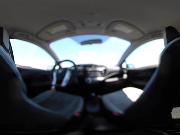 2015 Toyota Prius One z VIN JTDKDTB34F1093615, wystawiony jako IAAI lot #42850573 z przebiegiem 158 590 mil mil oraz . Historia ofert i sprzedaży dostępna na DreamBid. Obrazek 19.