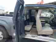 2008 Chevrolet Colorado z VIN 1GCCS399788201689, wystawiony jako IAAI lot #42991504 z przebiegiem 125 644 mil mil oraz . Historia ofert i sprzedaży dostępna na DreamBid. Obrazek 8.
