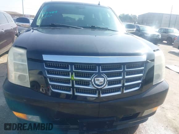 2009 Cadillac Escalade z VIN 1GYFC23299R226115, wystawiony jako IAAI lot #41563489 z przebiegiem 201 924 mil mil oraz . Historia ofert i sprzedaży dostępna na DreamBid. Obrazek 6.