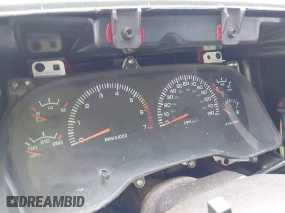 2000 Dodge Durango with VIN 1B4HS28N9YF144001, listed as a IAAI auction lot 42667472 with Not provided miles and . Bid and sale history available at DreamBid. Image 7.