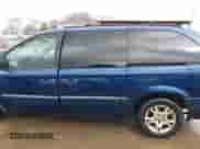 2002 Dodge Caravan EX с VIN 2B4GP74L82R716545, выставлен на аукционе IAAI как лот 41686642 с пробегом 167 749 миль миль и . История ставок и продаж доступна на DreamBid. Изображение 14.