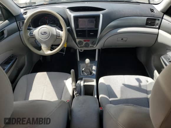 2013 Subaru Forester X z VIN JF2SHABC0DG424937, wystawiony jako Copart lot #70748745 z przebiegiem 149 471 mil mil oraz Szkoda całkowita • Salvage title. Historia ofert i sprzedaży dostępna na DreamBid. Obrazek 8.