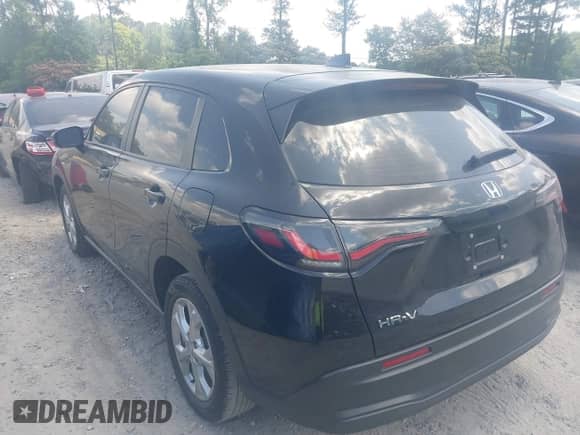 2023 Honda HR-V LX с VIN 3CZRZ1H30PM742885, выставлен на аукционе IAAI как лот 42440663 с пробегом 89 340 миль миль и . История ставок и продаж доступна на DreamBid. Изображение 3.