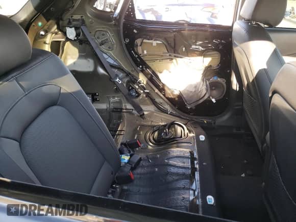 2020 Hyundai Kona Ultimate с VIN KM8K5CA52LU427338, выставлен на аукционе Copart как лот 67275882 с пробегом 32 864 миль миль и . История ставок и продаж доступна на DreamBid. Изображение 10.