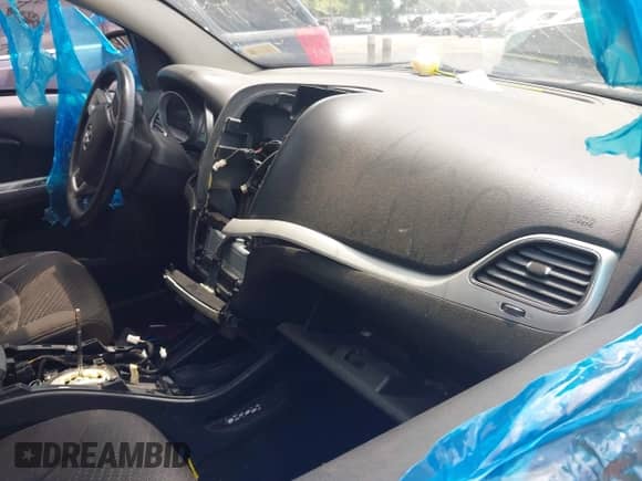 2014 Dodge Journey American Value с VIN 3C4PDCAB1ET238647, выставлен на аукционе IAAI как лот 42814876 с пробегом 117 895 миль миль и . История ставок и продаж доступна на DreamBid. Изображение 5.