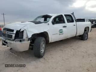 2014 Chevrolet Silverado 2500HD Work Truck z VIN 1GC1CVCGXEF181288, wystawiony jako Copart lot #86278934 z przebiegiem Nie podano mil oraz Szkoda całkowita • Salvage title. Historia ofert i sprzedaży dostępna na DreamBid. Obrazek 1.