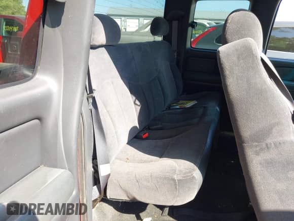2000 Chevrolet Silverado 2500 LS с VIN 1GCGK29UXYE200408, выставлен на аукционе IAAI как лот 43202729 с пробегом 191 147 миль миль и . История ставок и продаж доступна на DreamBid. Изображение 8.