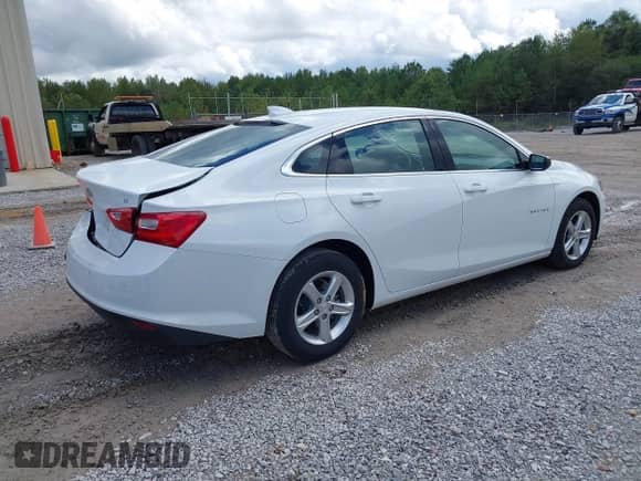 2024 Chevrolet Malibu LT с VIN 1G1ZD5ST0RF176999, выставлен на аукционе IAAI как лот 43313311 с пробегом 32 854 миль миль и . История ставок и продаж доступна на DreamBid. Изображение 4.