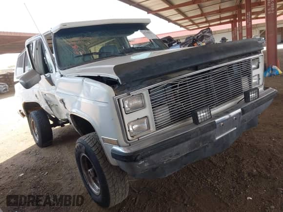 1988 Chevrolet Blazer с VIN 1GNEV18K2JF164620, выставлен на аукционе IAAI как лот 42750628 с пробегом 53 644 миль миль и . История ставок и продаж доступна на DreamBid. Изображение 1.