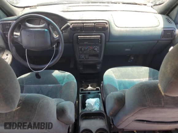 1999 Chevrolet Venture с VIN 1GNDX03E9XD170484, выставлен на аукционе Copart как лот 58658585 с пробегом 210 811 миль миль и На запчасти • Non repairable. История ставок и продаж доступна на DreamBid. Изображение 8.