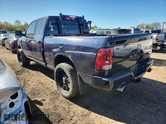 2012 Ram 1500 Express z VIN 1C6RD7FT7CS271210, wystawiony jako Copart lot #86868275 z przebiegiem 203 207 mil mil oraz Szkoda całkowita • Salvage title. Historia ofert i sprzedaży dostępna na DreamBid. Obrazek 2.