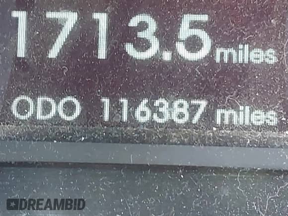 2011 Hyundai Sonata GLS z VIN 5NPEB4AC7BH043806, wystawiony jako IAAI lot #43094672 z przebiegiem 116 387 mil mil oraz . Historia ofert i sprzedaży dostępna na DreamBid. Obrazek 14.