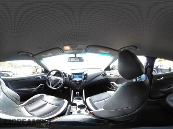 2013 Hyundai Veloster Turbo с VIN KMHTC6AE0DU141811, выставлен на аукционе IAAI как лот 43188913 с пробегом 117 067 миль миль и . История ставок и продаж доступна на DreamBid. Изображение 19.