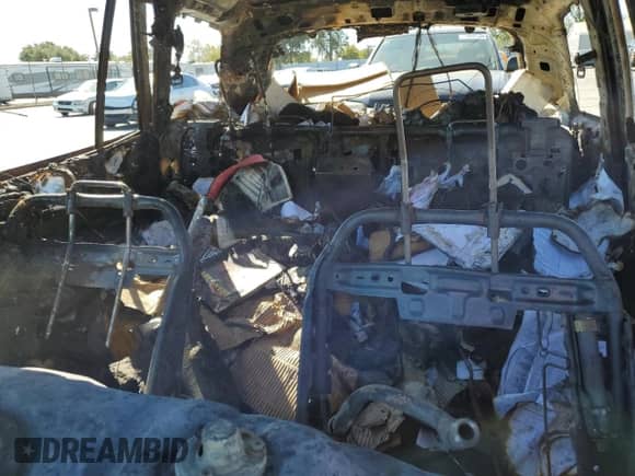 2006 Hyundai Santa Fe GLS с VIN KM8SC13E96U106960, выставлен на аукционе Copart как лот 72083844 с пробегом Не указан миль и На запчасти • Non repairable. История ставок и продаж доступна на DreamBid. Изображение 10.