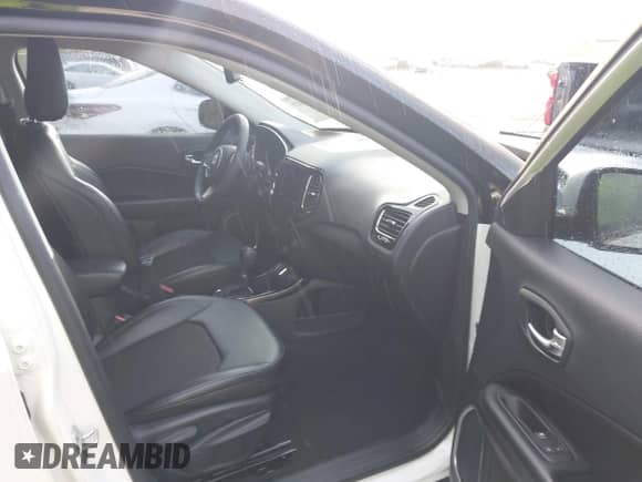 2021 Jeep Compass Altitude с VIN 3C4NJCBB8MT567729, выставлен на аукционе IAAI как лот 43413429 с пробегом 38 247 миль миль и . История ставок и продаж доступна на DreamBid. Изображение 5.