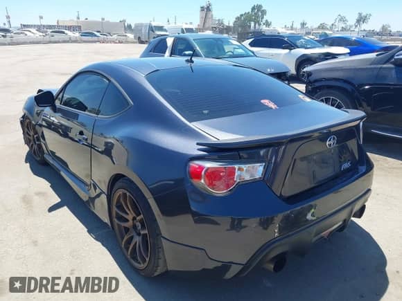 2013 Scion FR-S с VIN JF1ZNAA14D1721577, выставлен на аукционе IAAI как лот 43034531 с пробегом 73 857 миль миль и . История ставок и продаж доступна на DreamBid. Изображение 3.