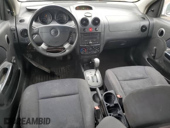 2007 Chevrolet Aveo LS z VIN KL1TD66637B747565, wystawiony jako Copart lot #55832745 z przebiegiem 133 082 mil mil oraz Szkoda całkowita • Salvage title. Historia ofert i sprzedaży dostępna na DreamBid. Obrazek 8.