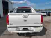 2010 Cadillac Escalade EXT Luxury z VIN 3GYVKMEF5AG178028, wystawiony jako IAAI lot #43276365 z przebiegiem 77 287 mil mil oraz . Historia ofert i sprzedaży dostępna na DreamBid. Obrazek 16.