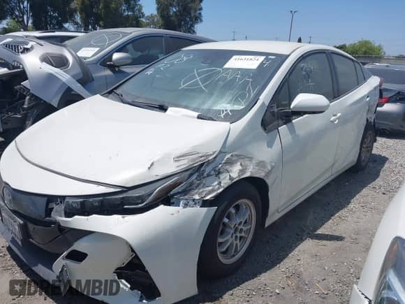2019 Toyota Prius Plus с VIN JTDKARFP2K3113903, выставлен на аукционе IAAI как лот 41631824 с пробегом 102 107 миль миль и . История ставок и продаж доступна на DreamBid. Изображение 18.