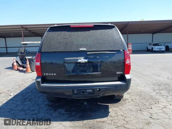 2008 Chevrolet Tahoe 3LT с VIN 1GNFK13038R197797, выставлен на аукционе IAAI как лот 43194931 с пробегом 163 922 миль миль и . История ставок и продаж доступна на DreamBid. Изображение 16.