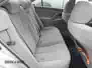 2010 Toyota Camry LE z VIN 4T4BF3EK3AR029636, wystawiony jako IAAI lot #43174542 z przebiegiem 253 304 mil mil oraz . Historia ofert i sprzedaży dostępna na DreamBid. Obrazek 8.