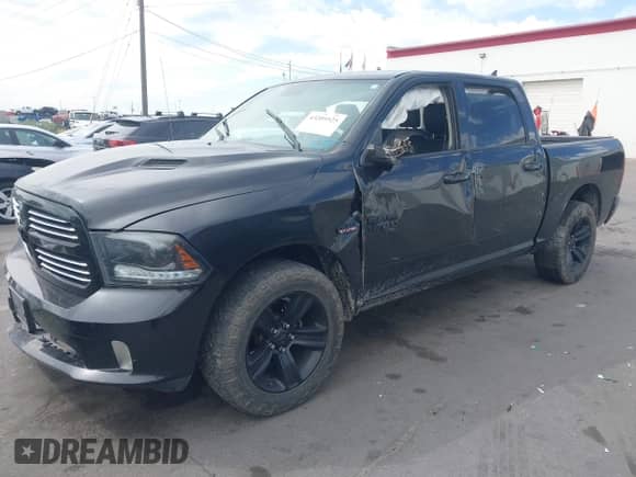 2015 Ram 1500 Sport z VIN 1C6RR7MT0FS699189, wystawiony jako IAAI lot #43209525 z przebiegiem 188 804 mil mil oraz . Historia ofert i sprzedaży dostępna na DreamBid. Obrazek 17.