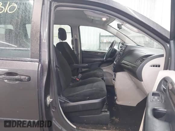2016 Dodge Grand Caravan SE Plus with VIN 2C4RDGBG3GR109566, listed as a IAAI auction lot 42272310 with 160,454 mi miles and . Bid and sale history available at DreamBid. Image 5.