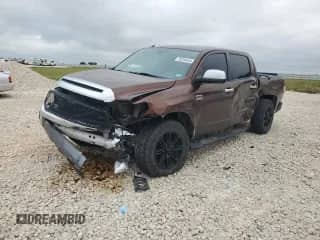 2017 Toyota Tundra Platinum с VIN 5TFGW5F16HX227271, выставлен на аукционе Copart как лот 70784444 с пробегом 136 294 миль миль и Списание • Salvage title. История ставок и продаж доступна на DreamBid. Изображение 1.