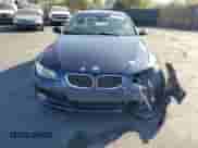 2008 BMW 3 Series 328i z VIN WBAWR33588P153122, wystawiony jako Copart lot #86115625 z przebiegiem 119 648 mil mil oraz Szkoda całkowita • Salvage title. Historia ofert i sprzedaży dostępna na DreamBid. Obrazek 5.