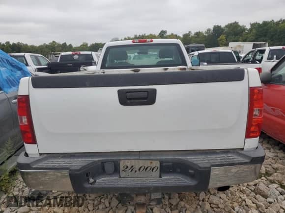 2012 Chevrolet Silverado 3500HD Work Truck z VIN 1GC3KZCG4CZ117178, wystawiony jako Copart lot #66413334 z przebiegiem 225 172 mil mil oraz Szkoda całkowita • Salvage title. Historia ofert i sprzedaży dostępna na DreamBid. Obrazek 6.