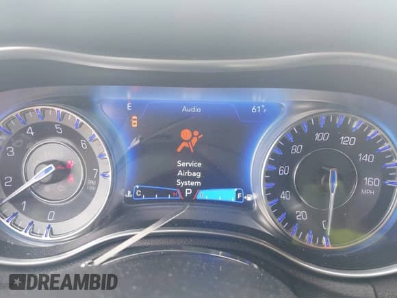 2021 Chrysler 300 S z VIN 2C3CCABT4MH558327, wystawiony jako IAAI lot #41973134 z przebiegiem 58 216 mil mil oraz . Historia ofert i sprzedaży dostępna na DreamBid. Obrazek 7.