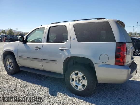 2008 Chevrolet Tahoe 1LT with VIN 1GNFC13078R114210, listed as a Copart auction lot 69286435 with 364,596 mi miles and Clean title. Bid and sale history available at DreamBid. Image 2.