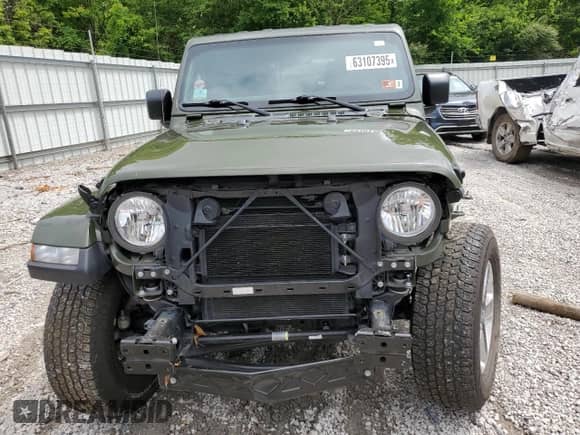 2022 Jeep Wrangler Unlimited Sahara Altitude with VIN 1C4HJXEG1NW172377, listed as a Copart auction lot 63107395 with 33,920 mi miles and Salvage title. Bid and sale history available at DreamBid. Image 5.