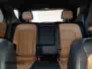 2018 Chevrolet Equinox Premier с VIN 2GNAXMEV1J6317328, выставлен на аукционе Copart как лот 70850415 с пробегом 53 432 миль миль и Списание • Salvage title. История ставок и продаж доступна на DreamBid. Изображение 10.