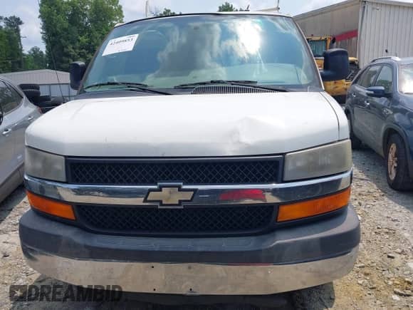 2015 Chevrolet Express Passenger LT с VIN 1GAZG1FG6F1105893, выставлен на аукционе IAAI как лот 42409853 с пробегом 216 887 миль миль и . История ставок и продаж доступна на DreamBid. Изображение 13.